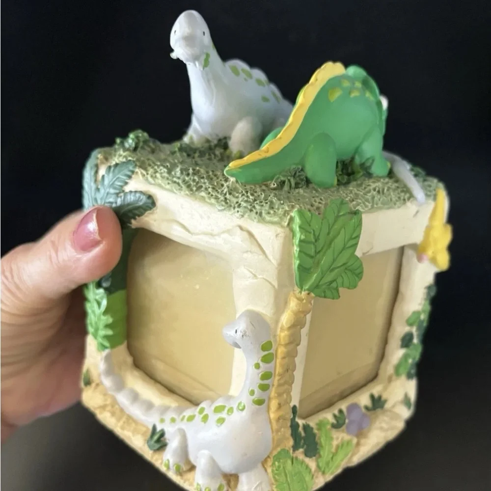 Vintage Dinosaur Reptile Habitat photo frame Decor - Green and Gray